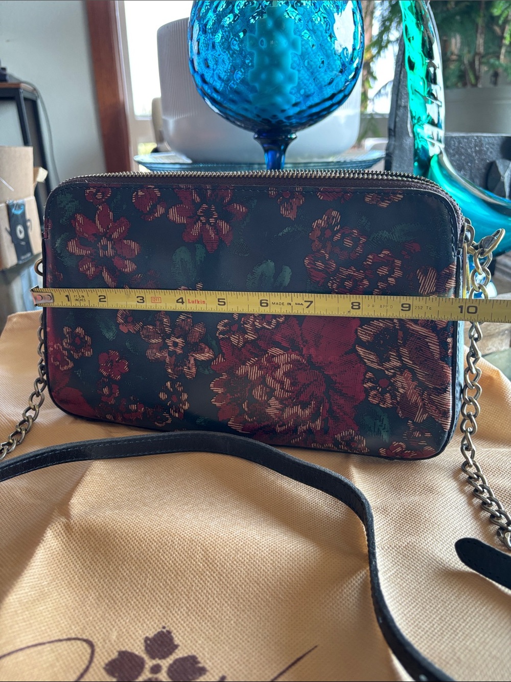Patricia Nash Dark Floral Jacquard Crossbody in Burgundy and Green - Picture 4 of 8